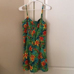 Hawaii-patterned sundress